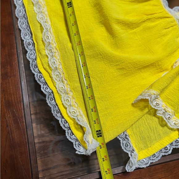 Vintage Handmade Yellow Lace Boho Blouse | Flowy Cottagecore Top - Picture 7 of 9